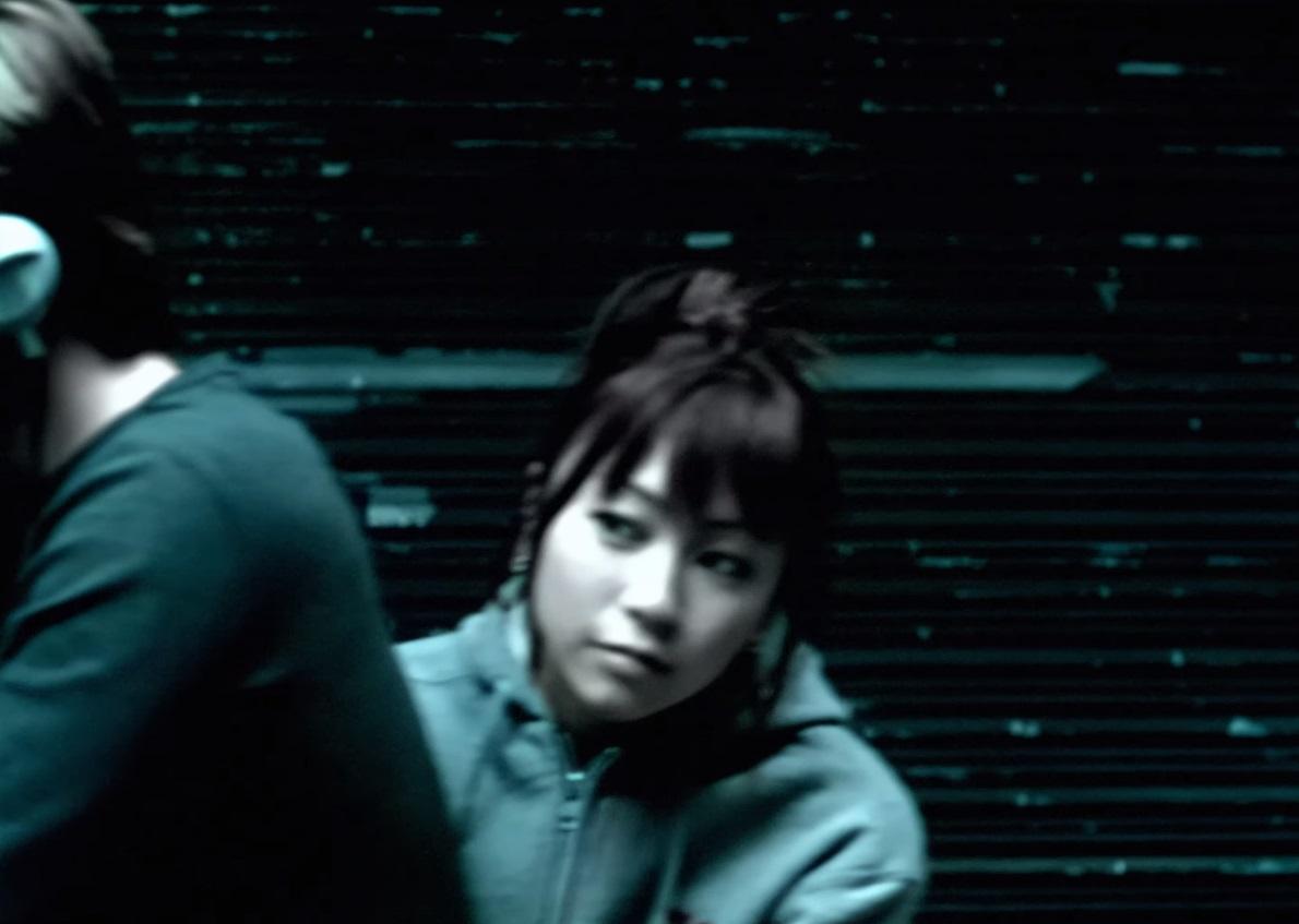 宇多田光當時於深夜出現在銅鑼灣鵝頸街市封街拍攝。