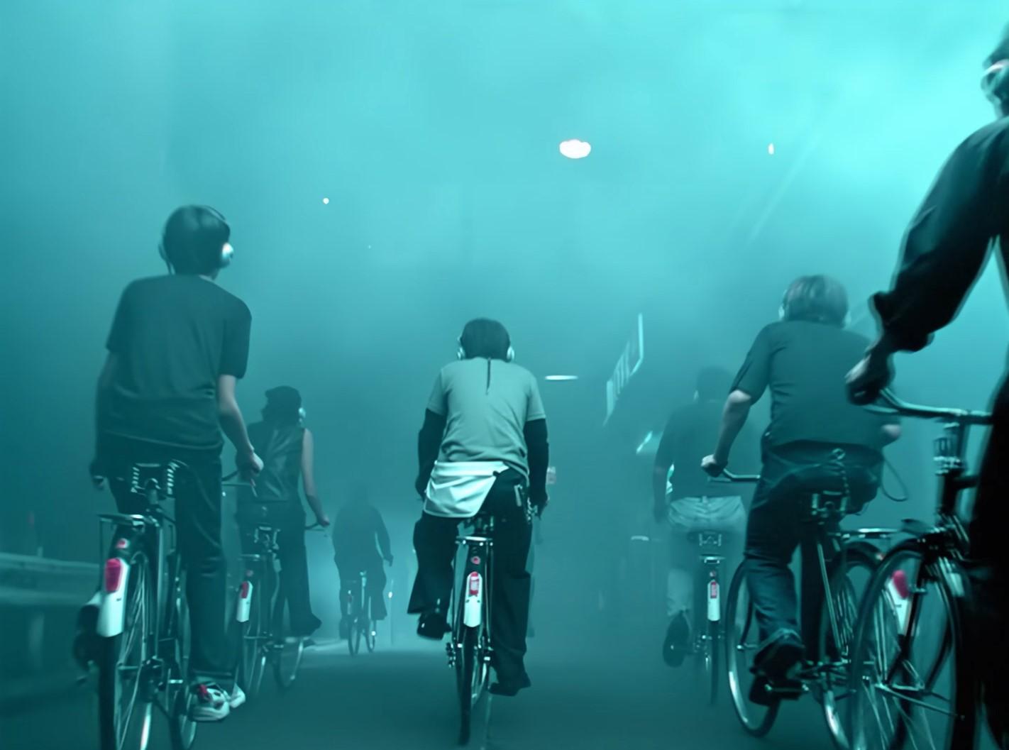 宇多田光第四支單曲《Addicted To You》的MV出現香港街景。