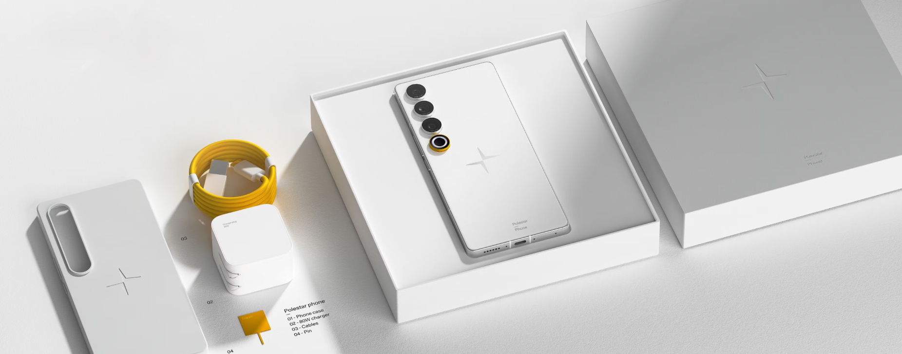 Polestar Phone附有Polestar機殼、黃色的USB線、充電器及黃色的SIM卡針。