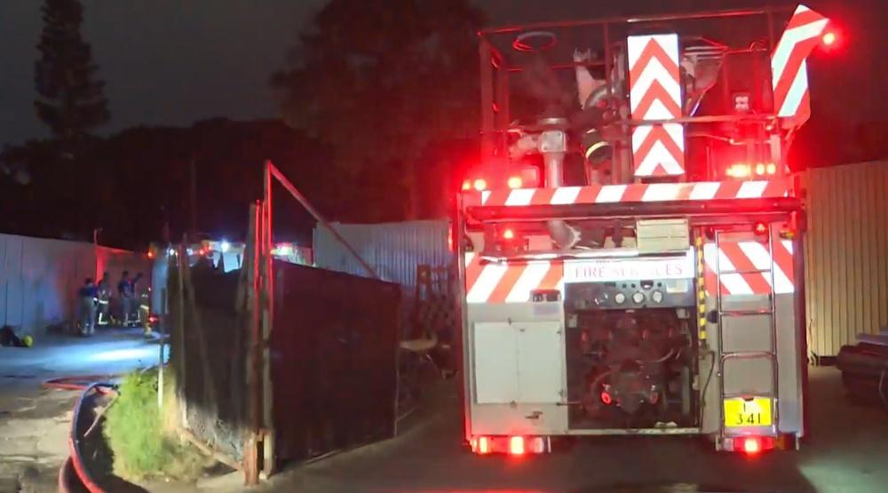 消防處總共出動161名消防及救護員。(電視截圖)