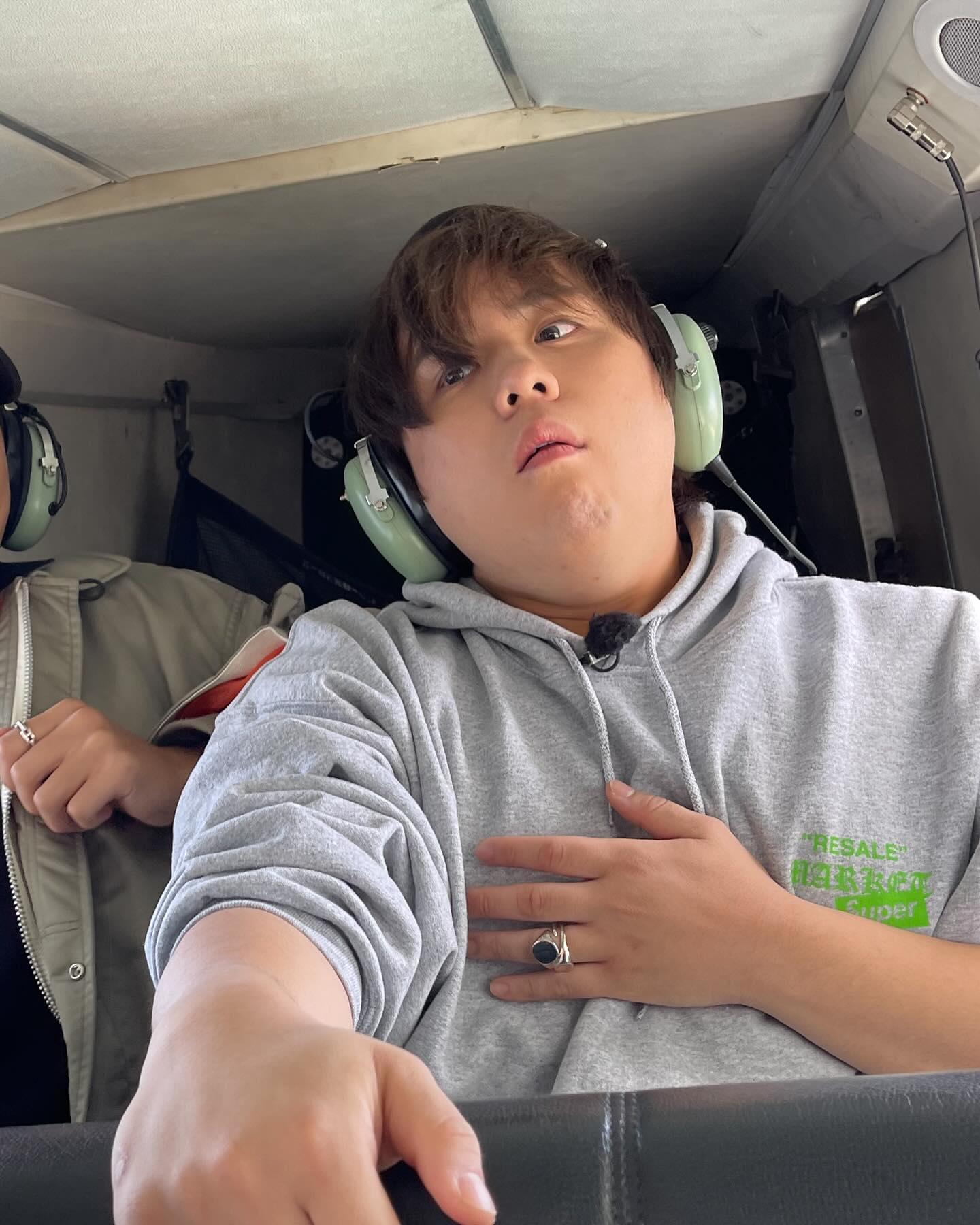 姜濤貼出在澳洲時的黑圖。