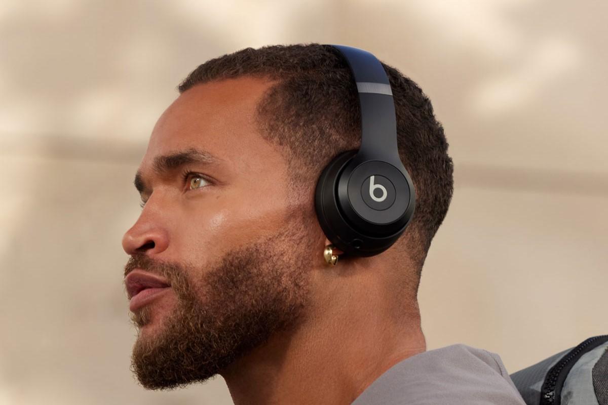 Beats Solo 4在電量、功能上都升級,繼續以靚聲及舒適感作賣點。