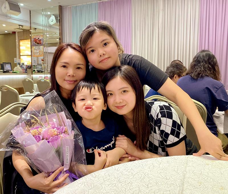 47歲的Fanny毅然投考輔警。