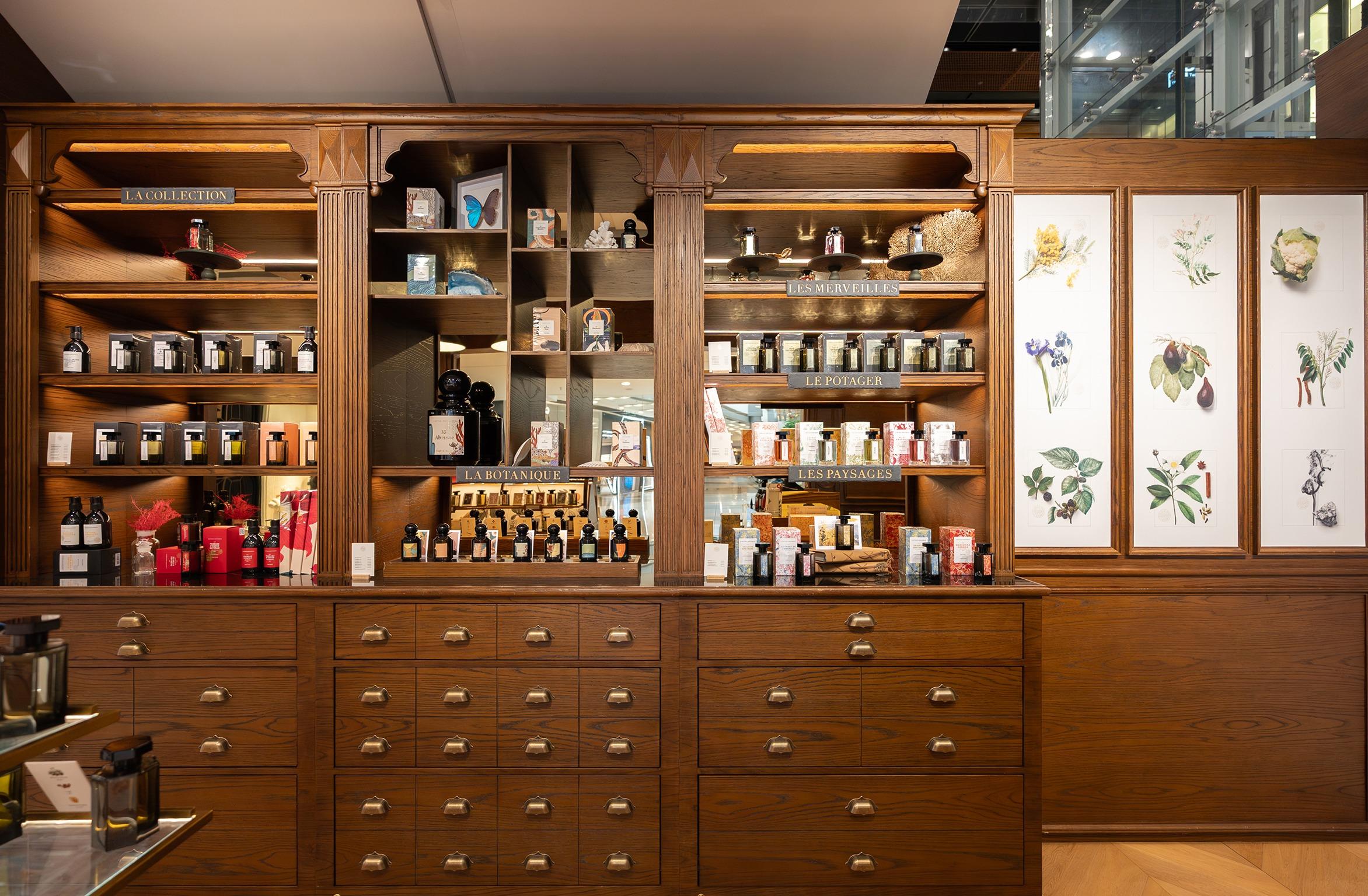 小眾香水2024|L‘Artisan Parfumeur 在ifc開設限定概念店。