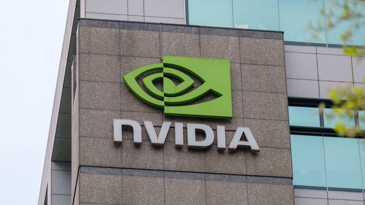Nvidia｜輝達NVDA美股市值達3.34萬億美元　首次超越微軟及蘋果