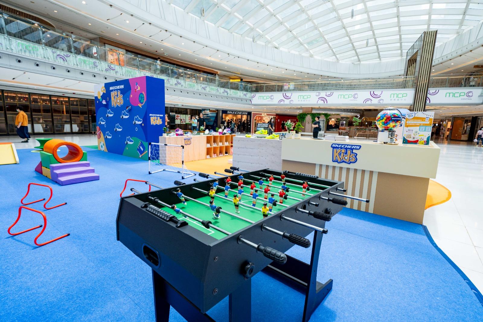 將軍澳新都城中心二期一樓天幕廣場舉行SKECHERS Kids BACK TO SCHOOL Fun Station