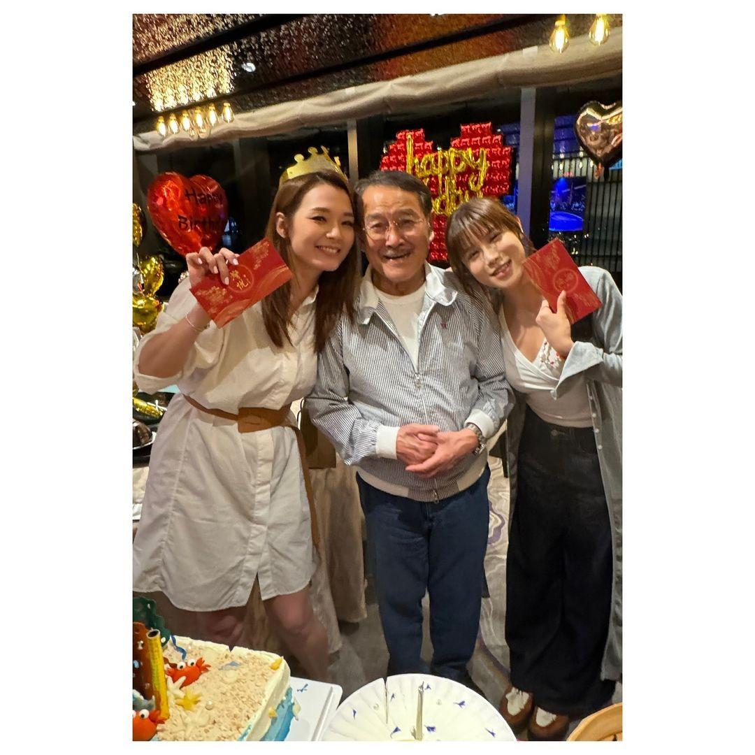 劉丹封利是予兩位9月之星。