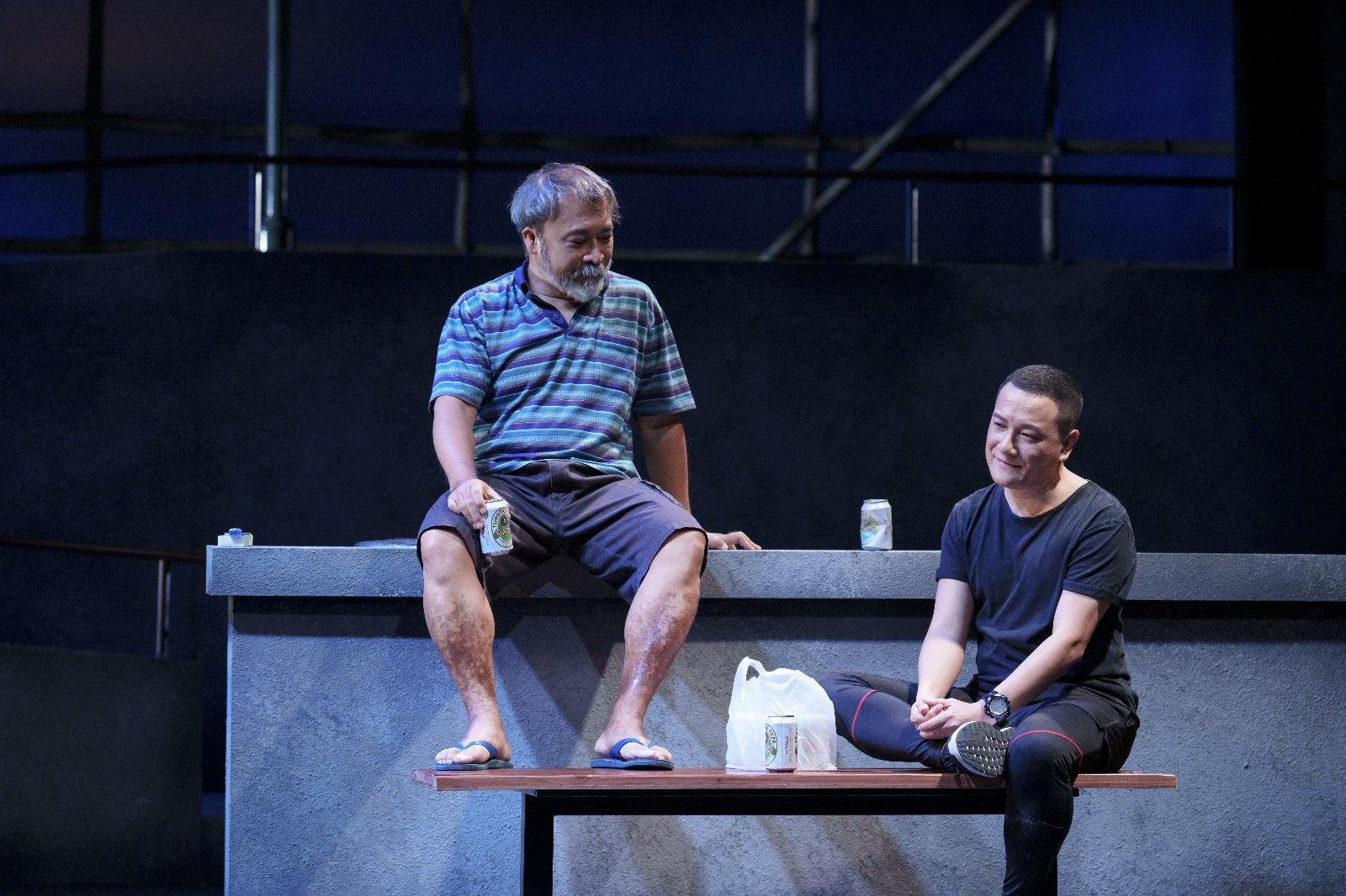 《曖昧》如玻璃似的關係 思考婚姻的起始