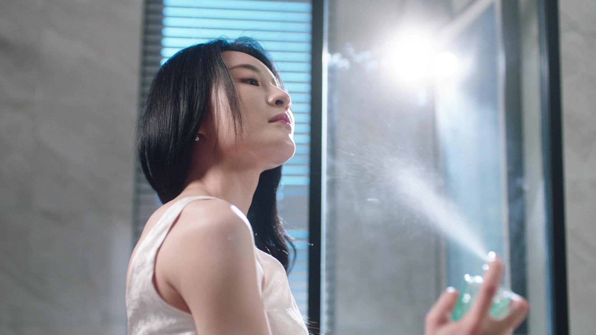 林夏薇的戰鬥look,令不少網民大叫。