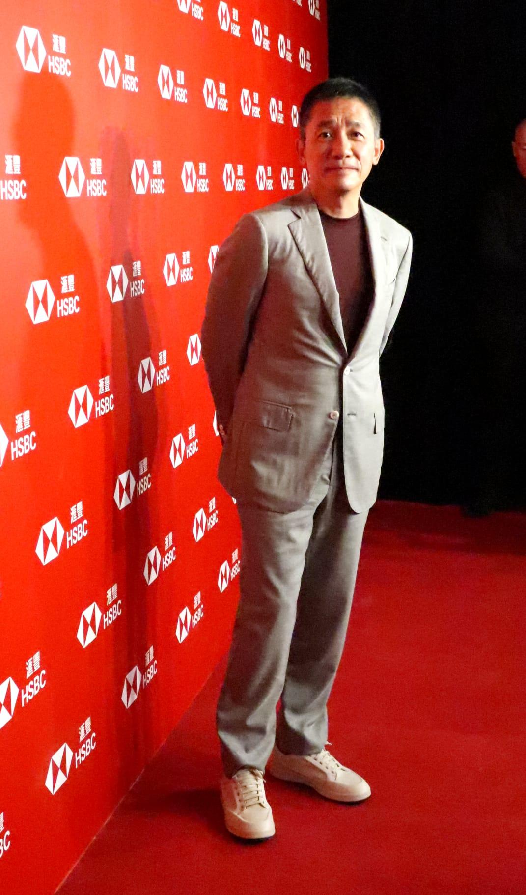 偉仔指,無論電影或劇集,只要劇本、製作吸引就會演出。