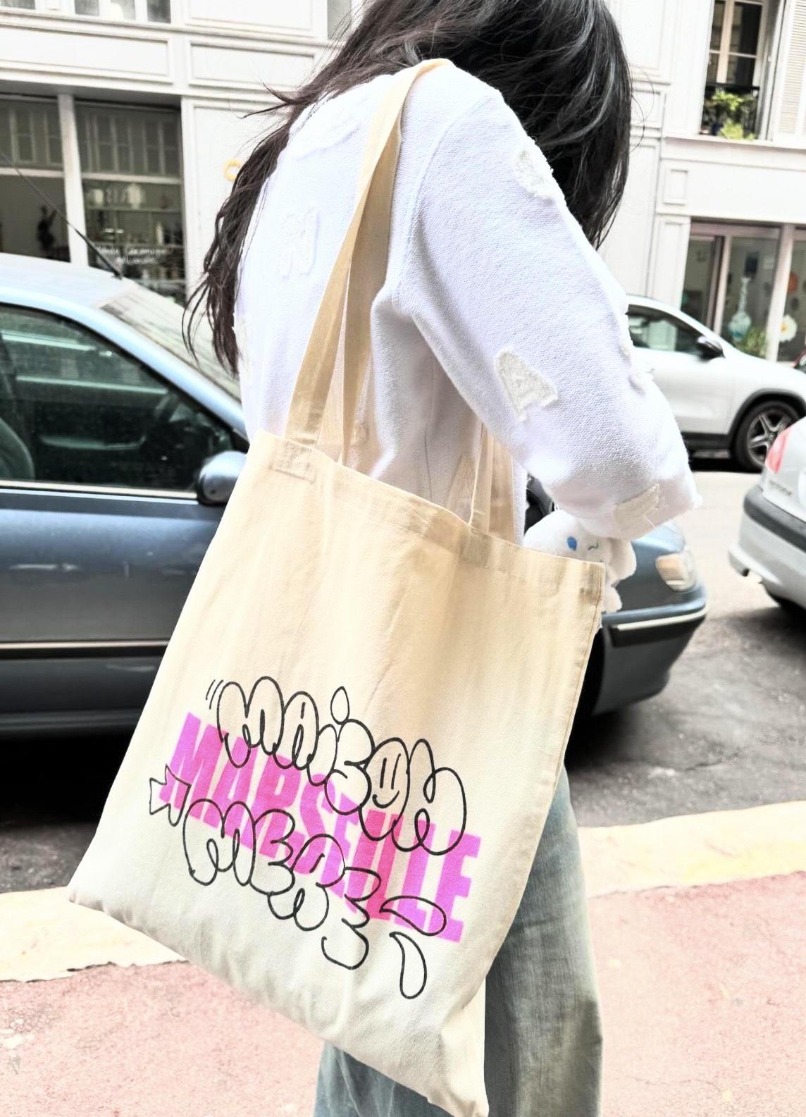 康堤打扮型格,星味十足。