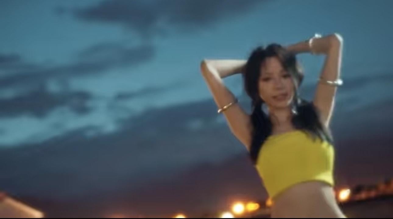 林明禎《ON CLOUD NINE 》MV截圖。