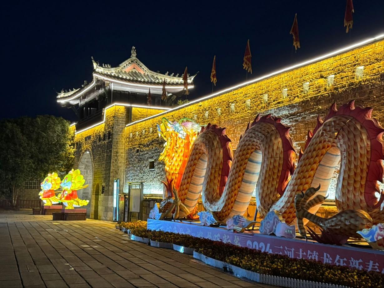 1855年太平軍僅用33天建成了中國史上用時最短、用料最雜、最為堅固的古城牆,促成三河戰大敗湘軍。