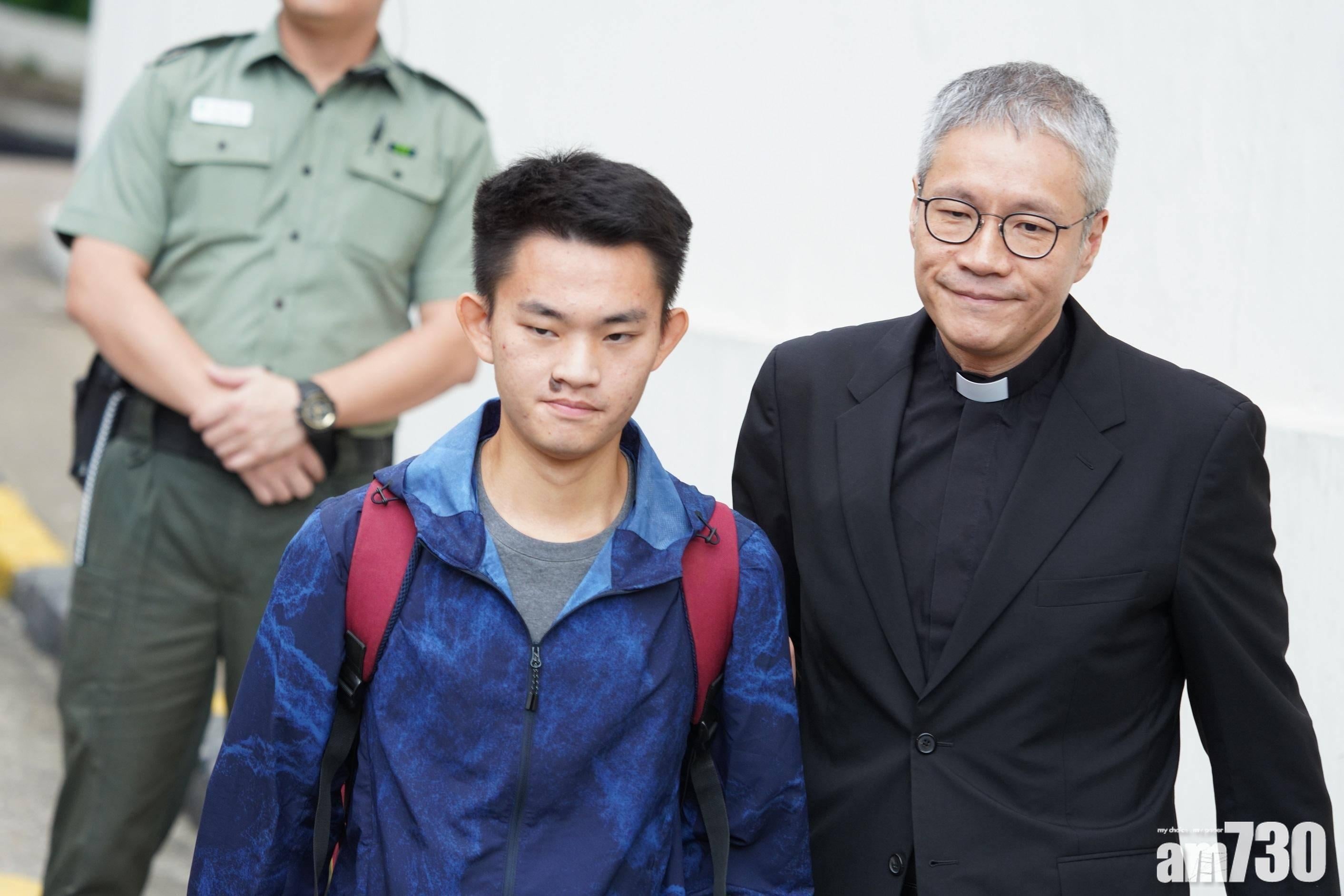 管浩鳴(右)指,陳同佳(左)只有在服刑後,才可能為社會接受。(資料圖片)