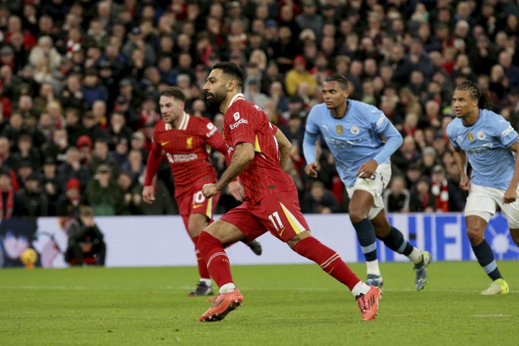 沙拿射入12碼,賽後他明言未獲續約,可能是自己最後一場於晏菲路對曼城。(美聯社)