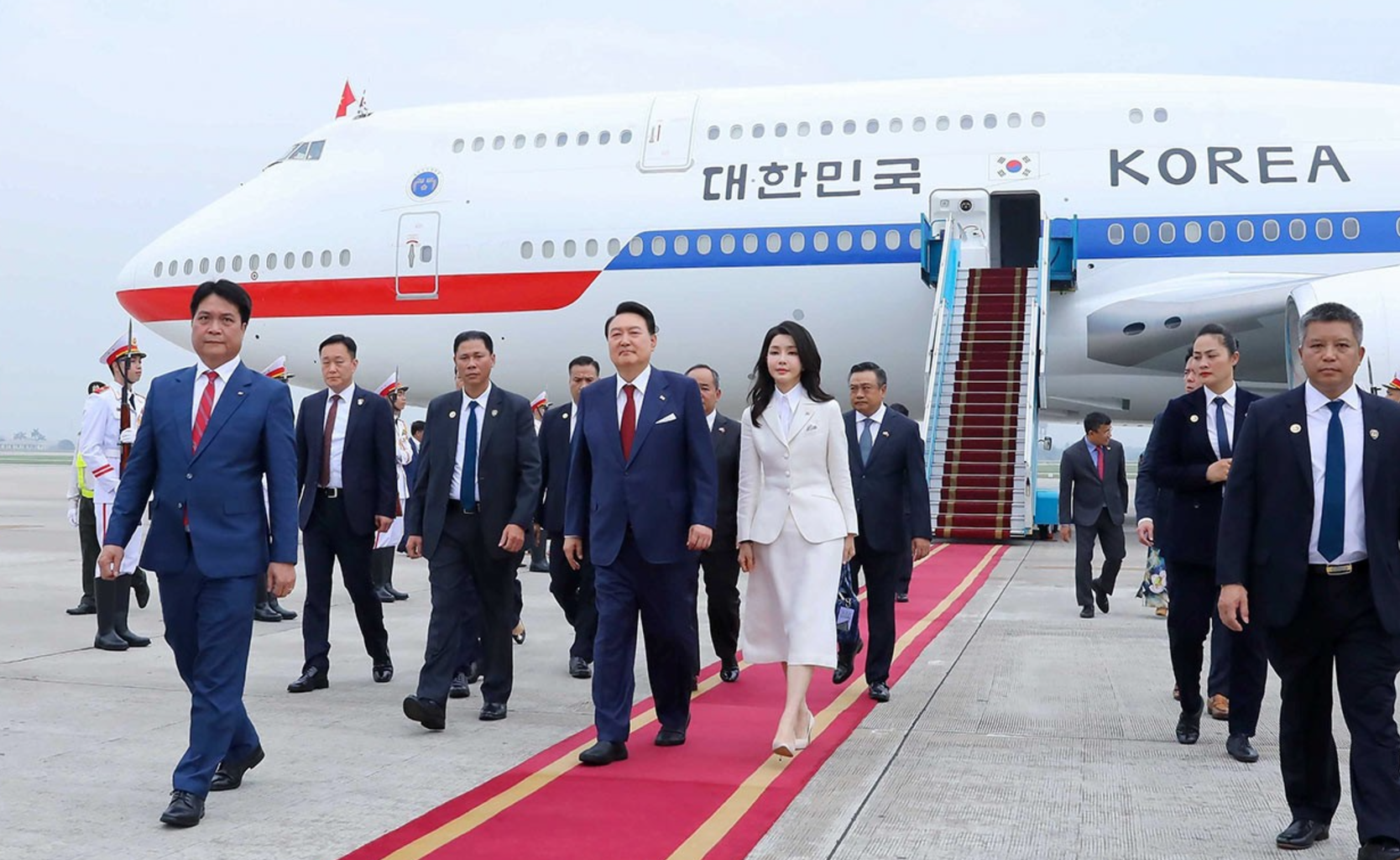 南韓前總統尹錫悅的夫人金建希被控操縱股價及收受高價禮品等罪成，一審判囚1年8個月(資料圖片)