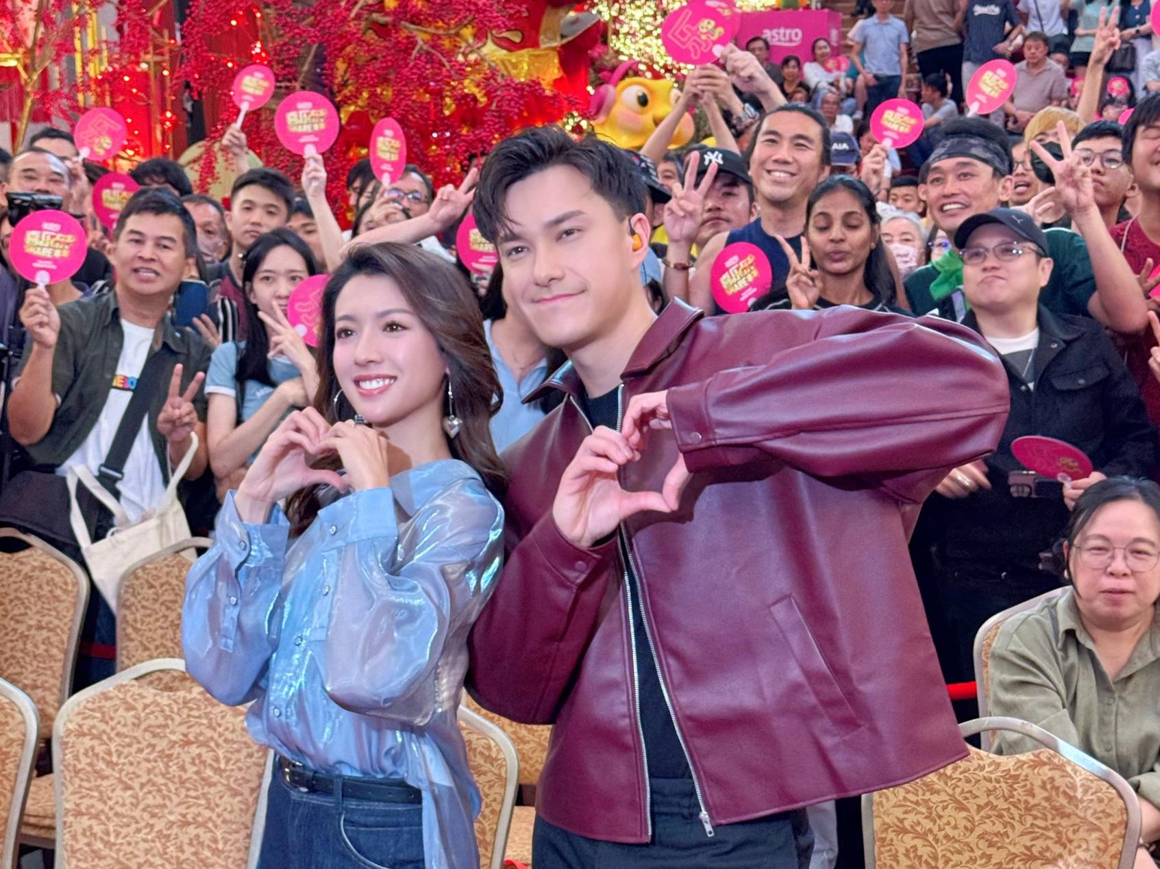 活動結束之前,Brian 和Sisley和全場fans大合照。