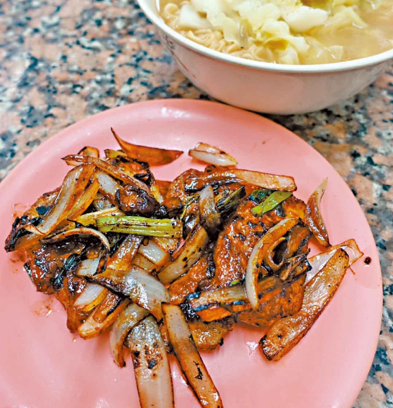 西營盤永合成馳名煲仔飯