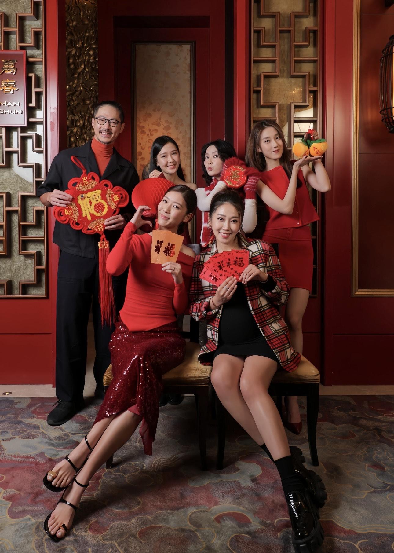 後排左起:劉志偉、余潔滢、林千渟、李玗蓁;前 排左起:余香凝、蔡明思