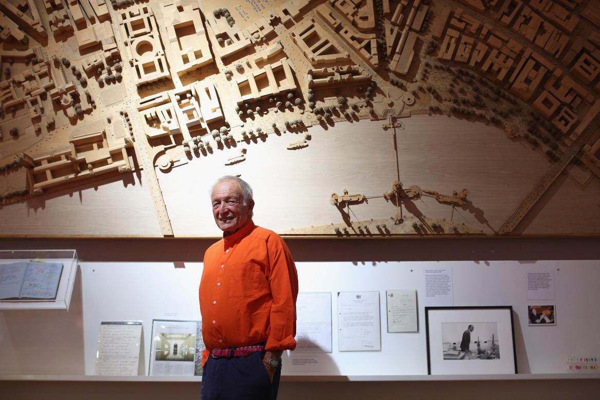 巴黎龐比度藝術中心由理察‧羅傑斯(Richard Rogers,圖)和義大利建築師比阿諾(Renzo Piano)合作打造。羅傑斯曾經表示,當年銳意將龐比度中心設計成「完全不像任何人先前看過的任何東西」,縱然結構外露的粗獷設計不被巴黎人看好,但最終訪客數目證明其魅力不凡。(圖片來源:Getty)