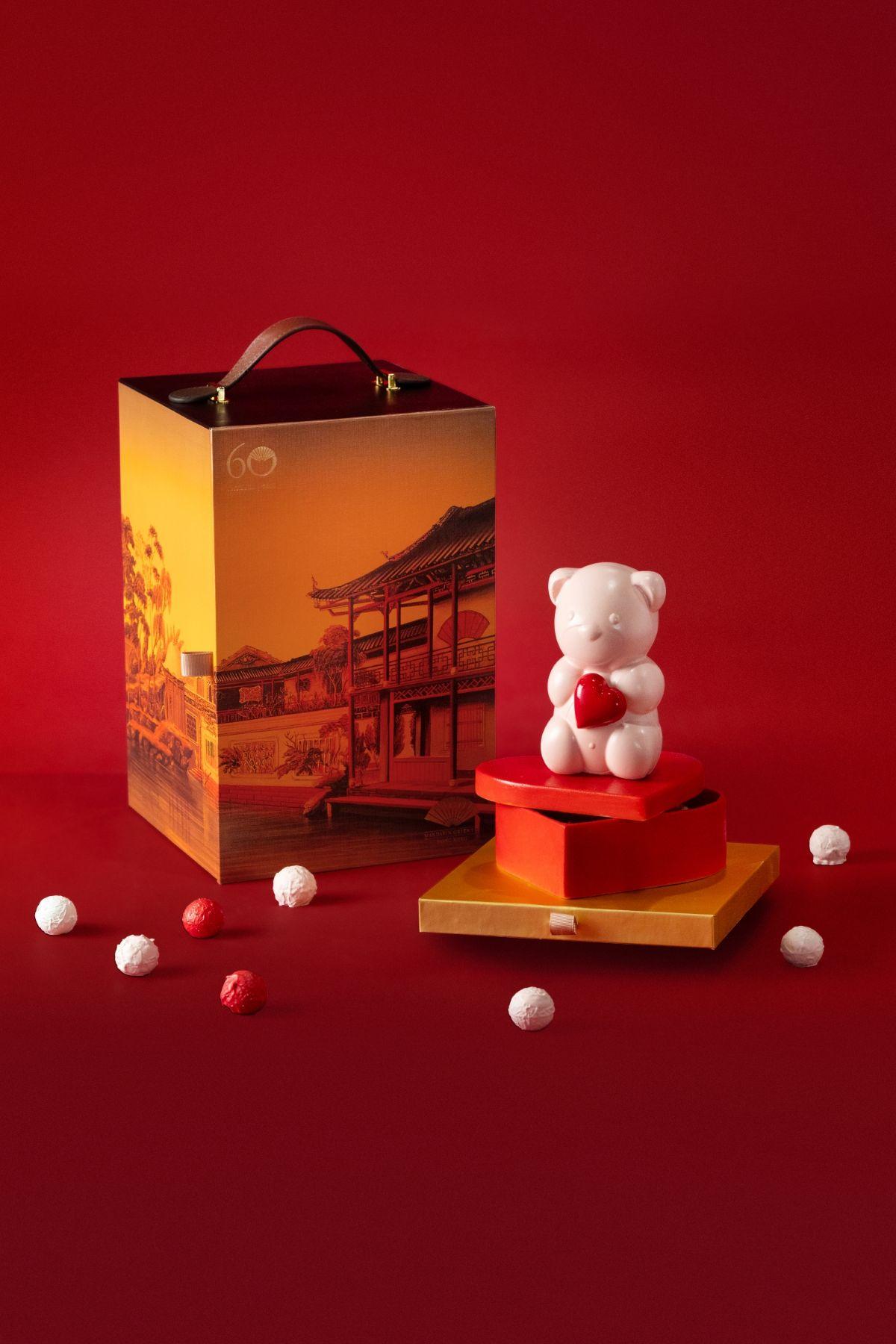 啤啤熊愛心朱古力$688(文華餅店)