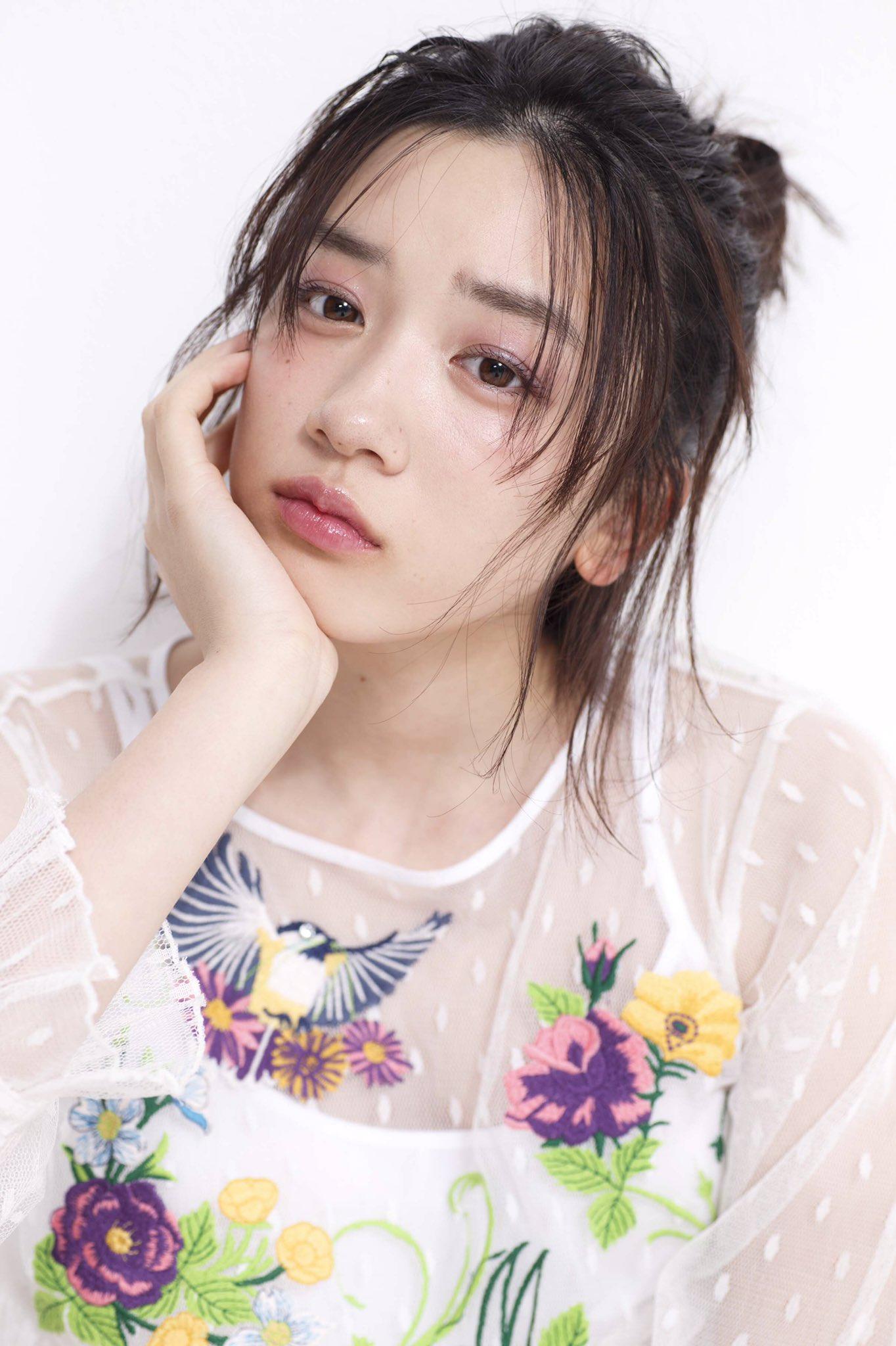 永野芽郁 (X @mei_nagano0924)