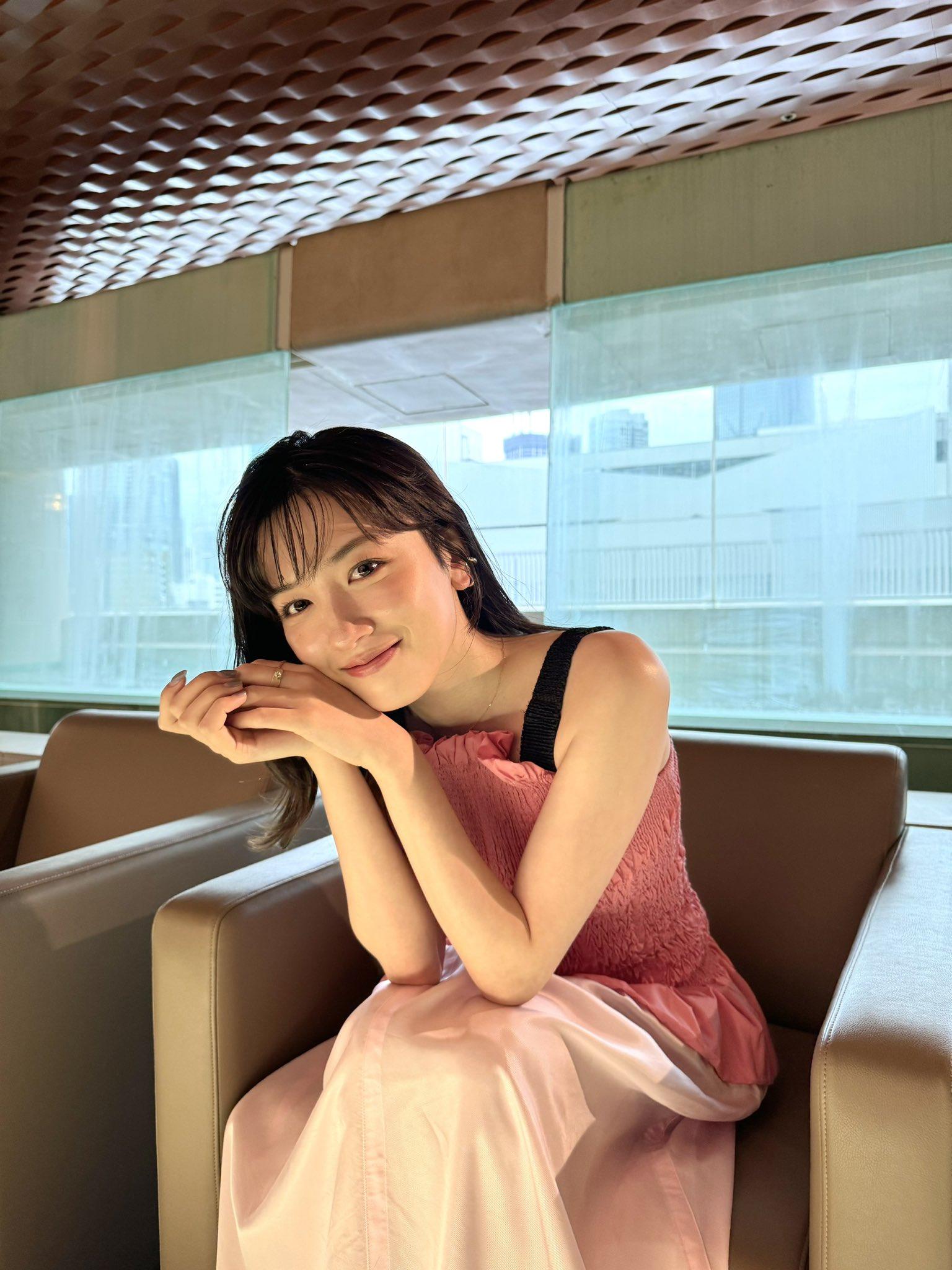 永野芽郁 (X @mei_nagano0924)