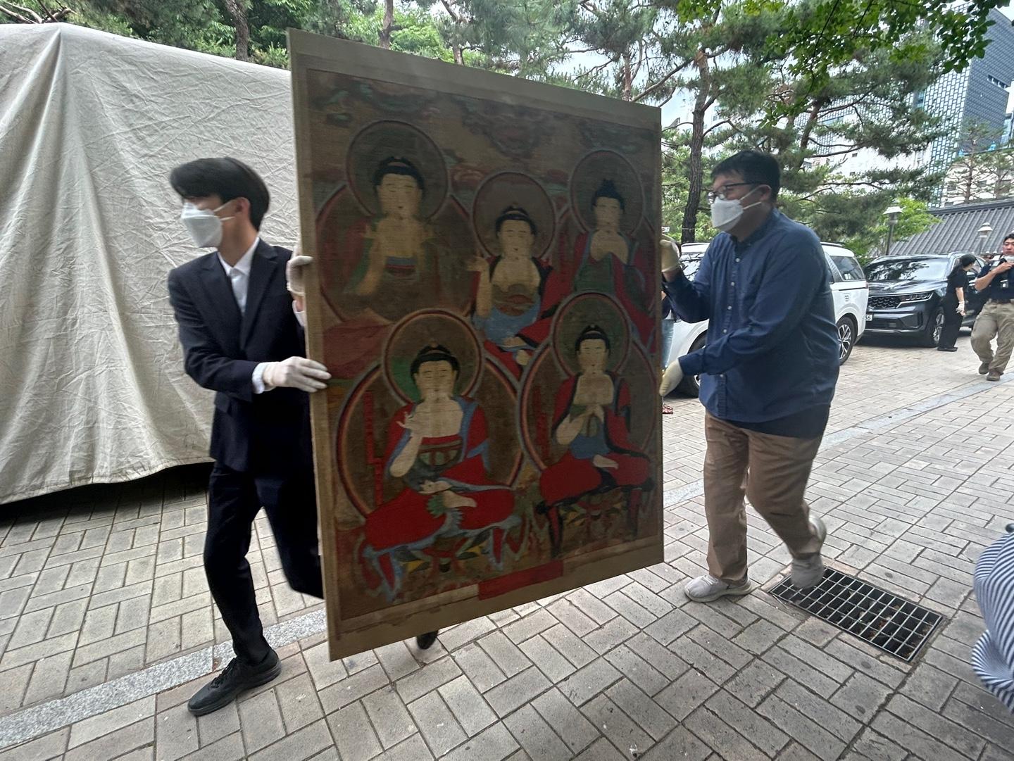 韓首爾曹溪寺火警 僧侶等3百人疏散(網上圖片)