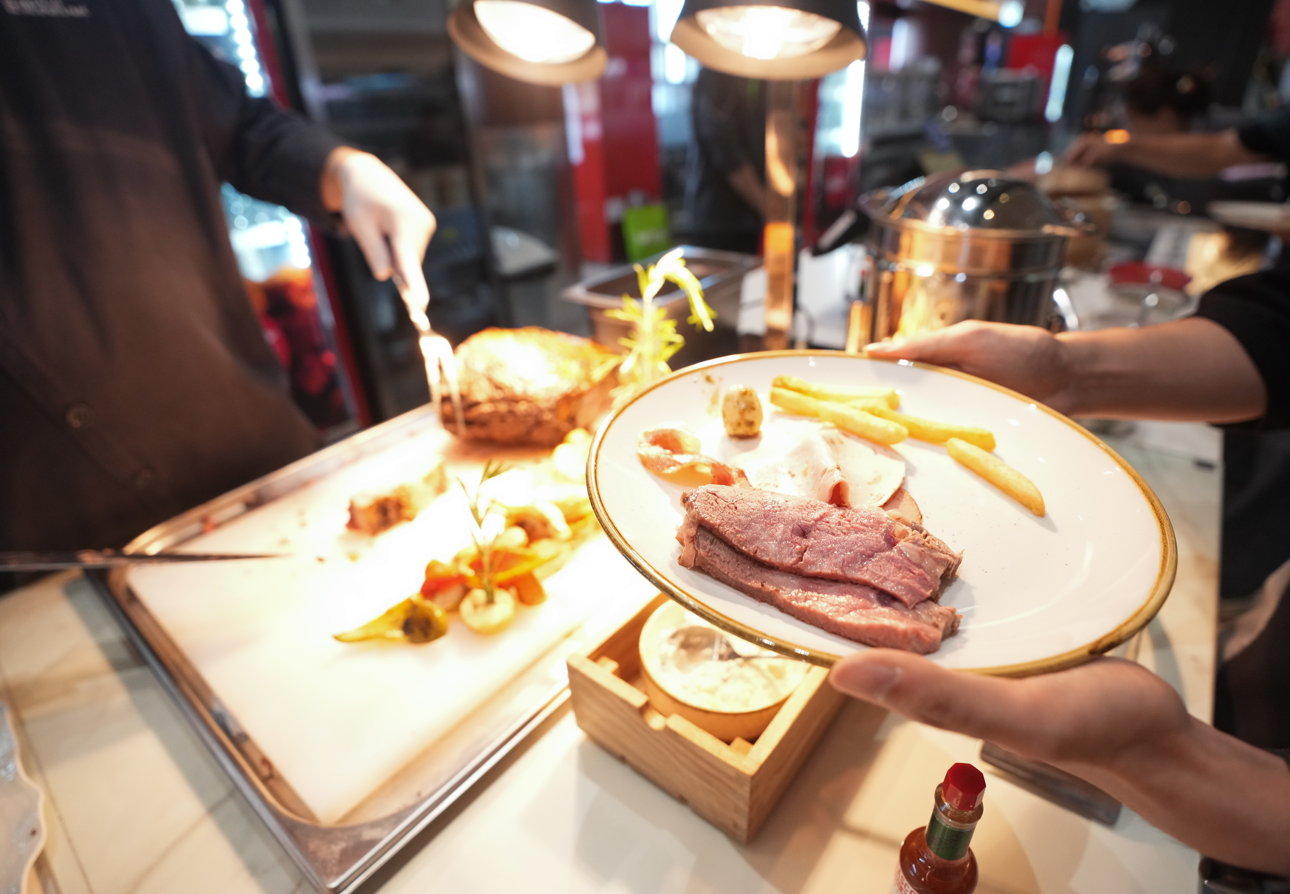 啟德體育園運動酒吧The Champion開業。(啟德體育園提供)