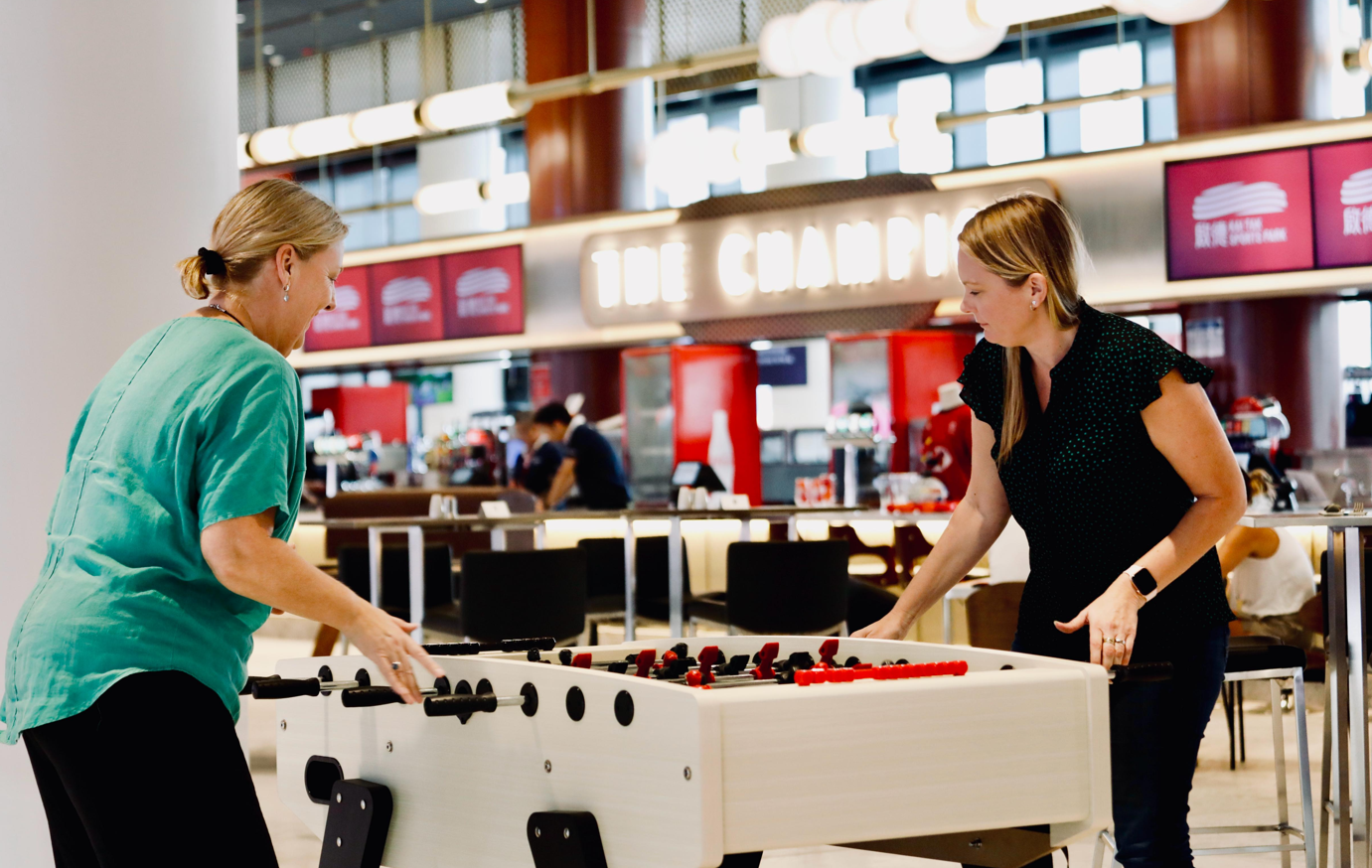 啟德體育園運動酒吧The Champion開業。(啟德體育園提供)