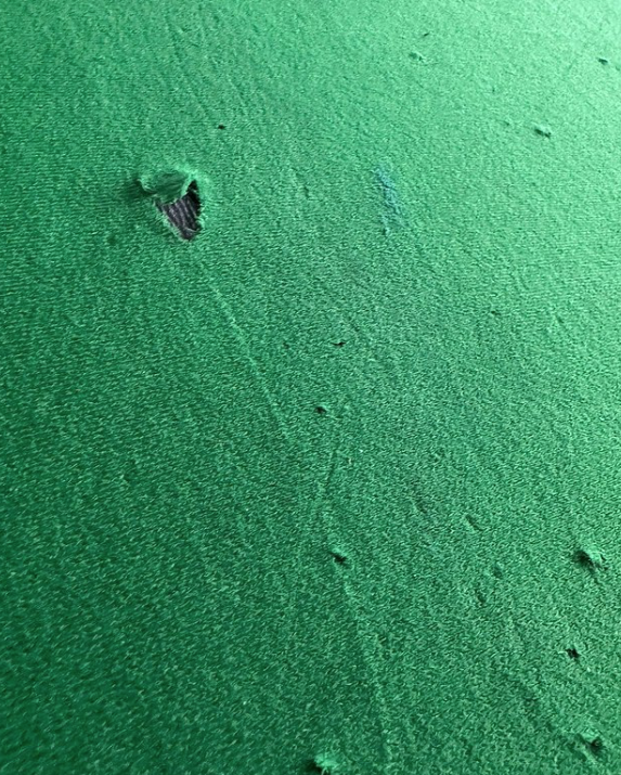 桌球枱爛了。(互聯網)