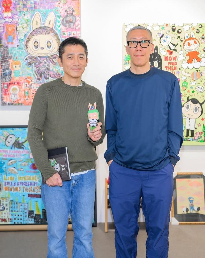 梁朝偉罕有現身活動,與Labubu之父龍家昇合照。