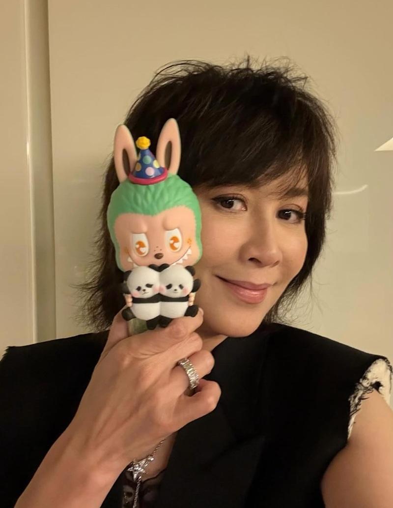 劉嘉玲在IG寫道:「Happy Birthday to the Panda Twins。」