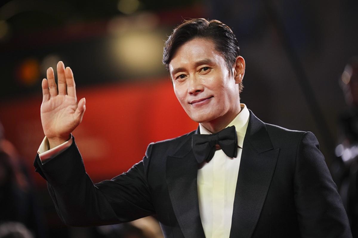 威尼斯影展|孫藝真驚艷行紅氈 與李秉憲新片角逐主競賽單元