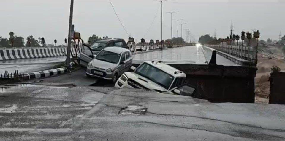 (X/ Rebel_Warriors@Rebel_Warriors)