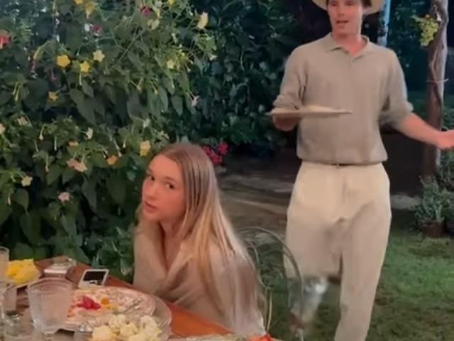 Cruz今日貼出14歲細妹「哈七」Harper Seven最新影片。