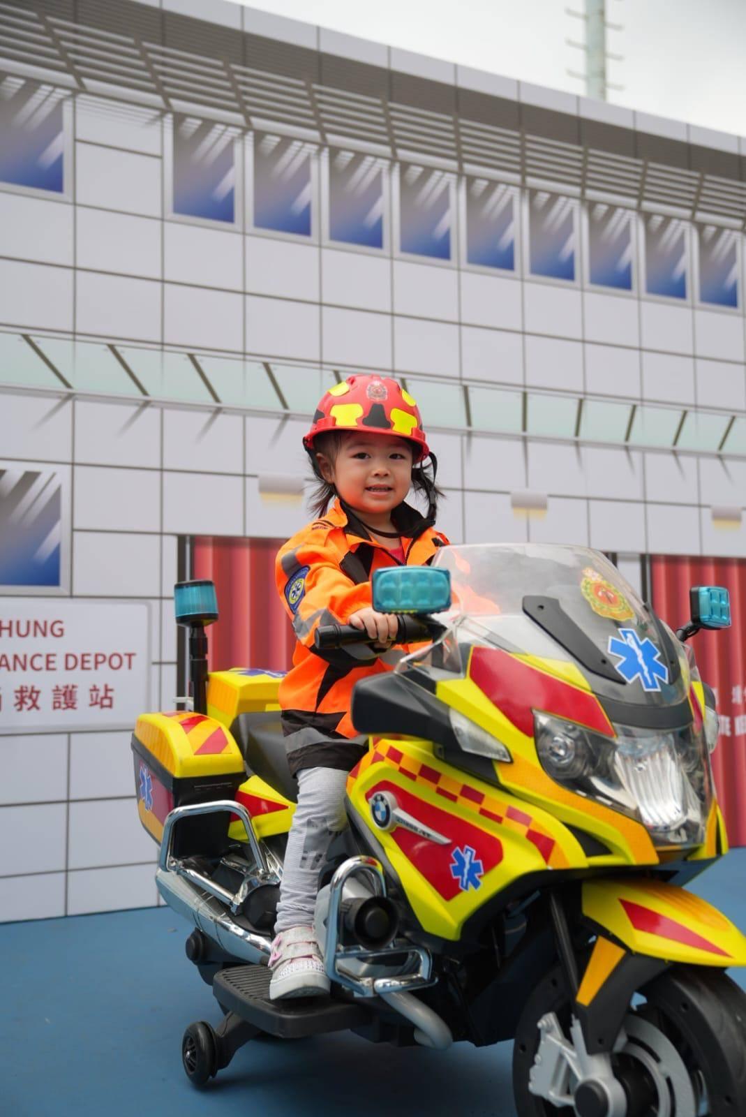 大圍田心消防局及救護站舉行免費開放日(消防處FB圖片)