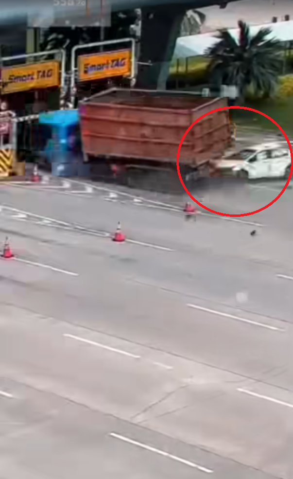 馬來西亞連環車禍 雙胞胎男嬰母親僅能救一人 另一兒子拋出車亡