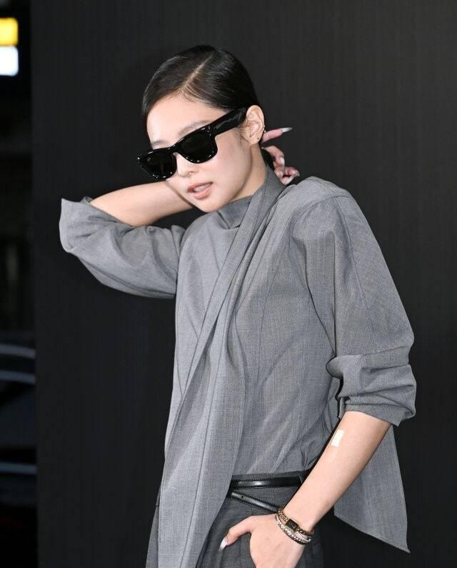 趁演唱會空檔,BLACKPINK 4位成員四出活動搵真銀。