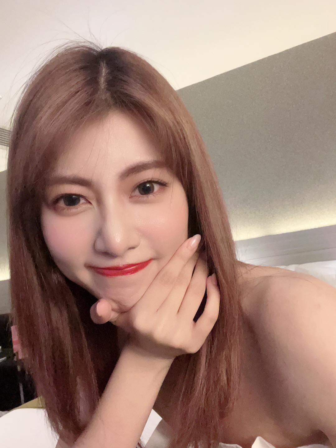 日本藝人阿部瑪利亞為AKB48及AKB48 Team TP前成員,在台灣發展多年。