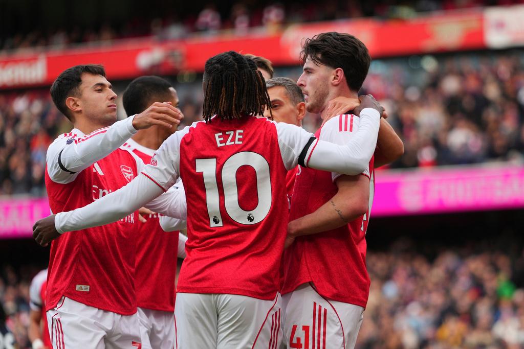 英超|阿仙奴擊敗韋斯咸上榜首。(美聯社)