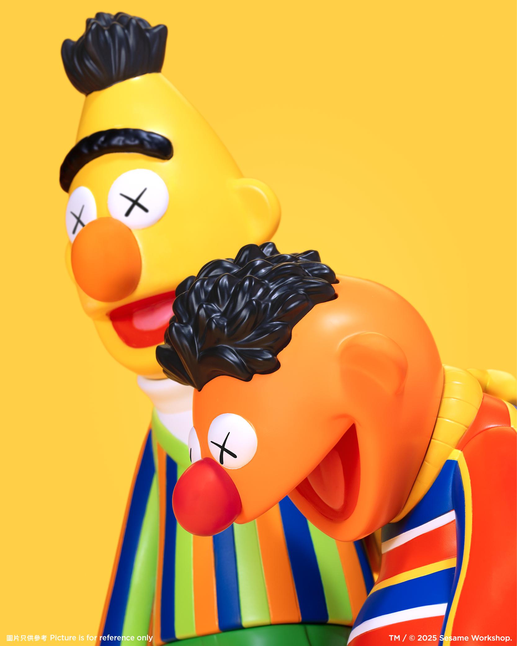 KAWS BERT & ERNIE 港幣 $2,980