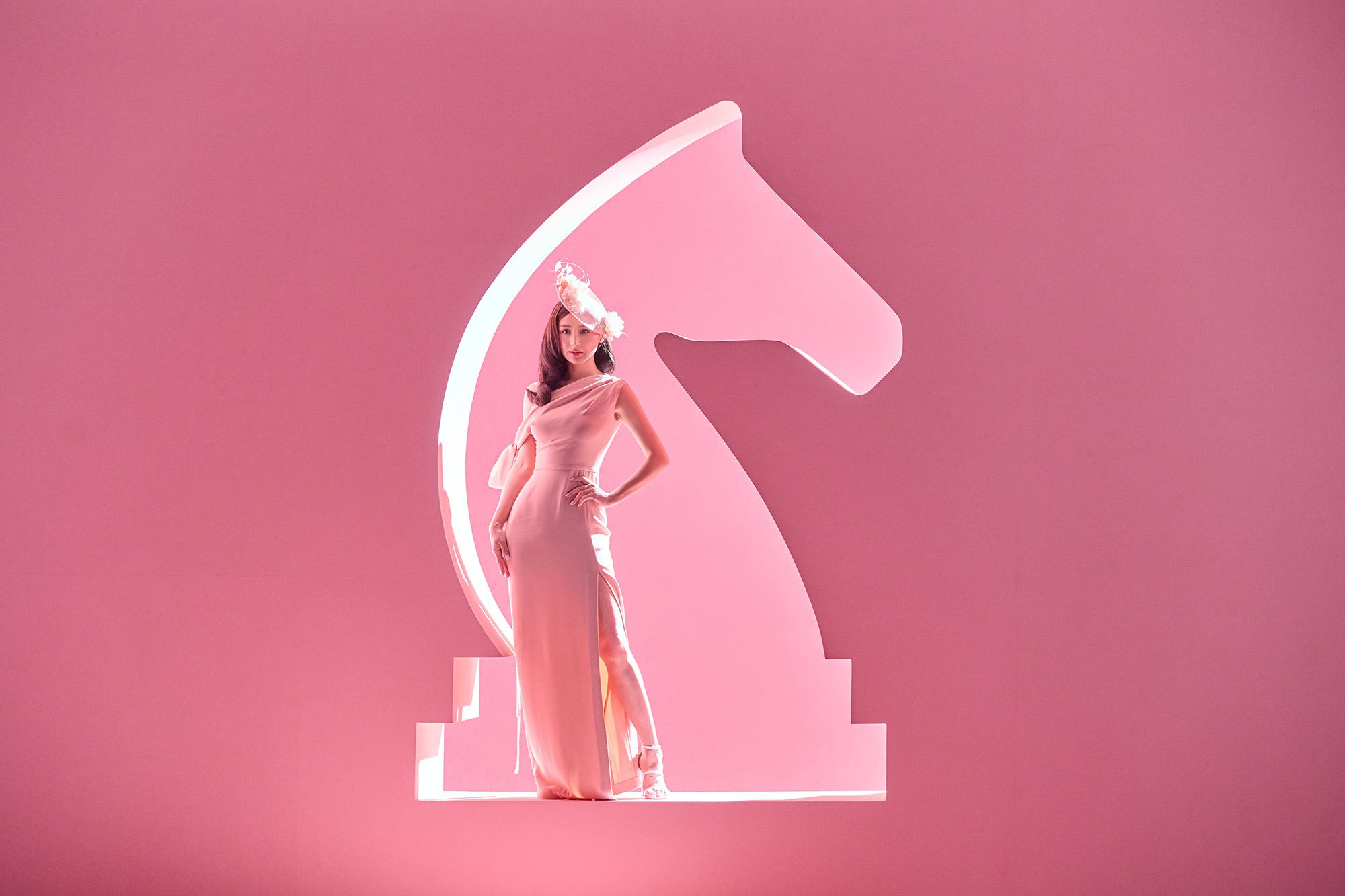 高Ling於拍攝當日,分別展示了三個不同造型。