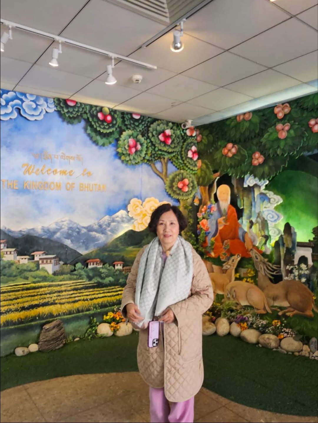 阿姐不忘在IG為《帶阿姐看世界》宣傳,更大哂第一天到不丹的相。