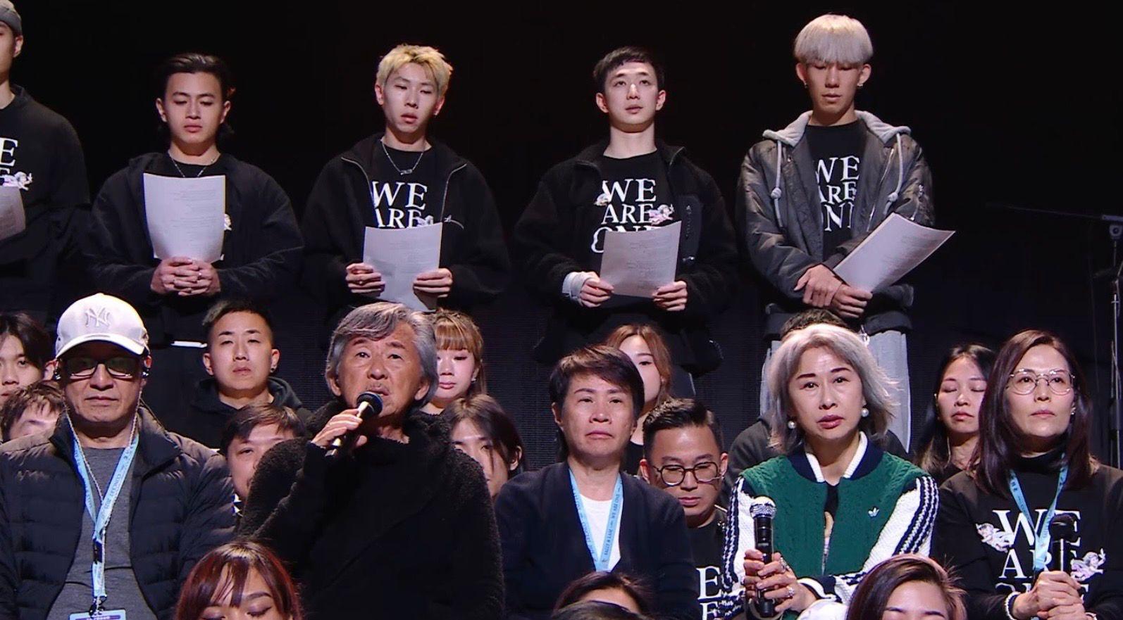 身處在成都的林子祥和葉蒨文,與工作人員在知悉大埔宏福苑五級大火後感到很痛心。