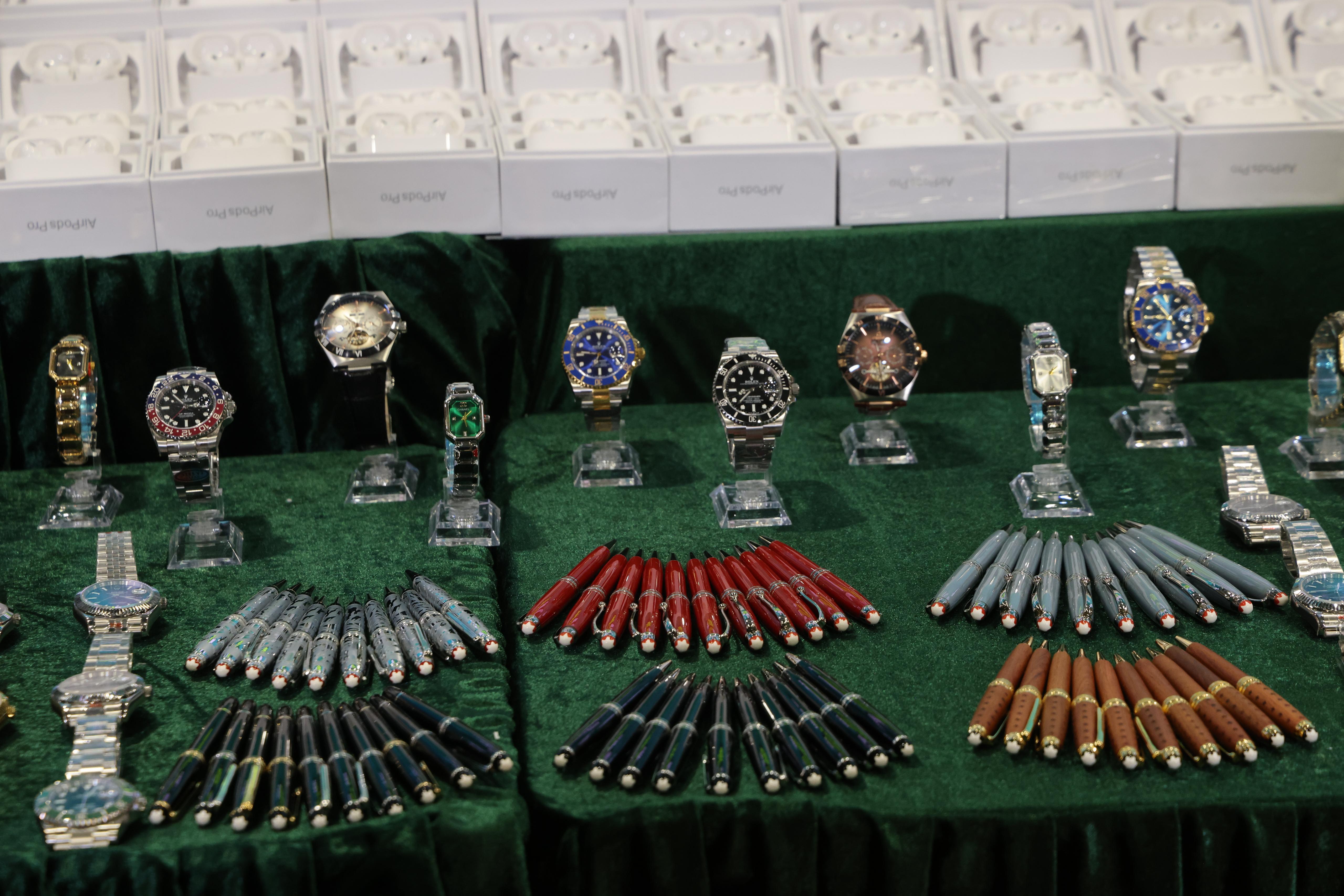 趁雙11混冒牌貨電商正貨,海關破29宗案檢值6500萬元冒牌貨。