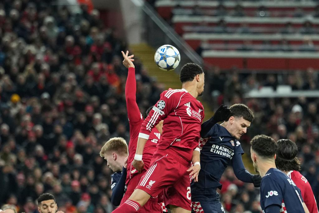 利物浦主場以1︰4慘敗予燕豪芬腳下。(美聯社)