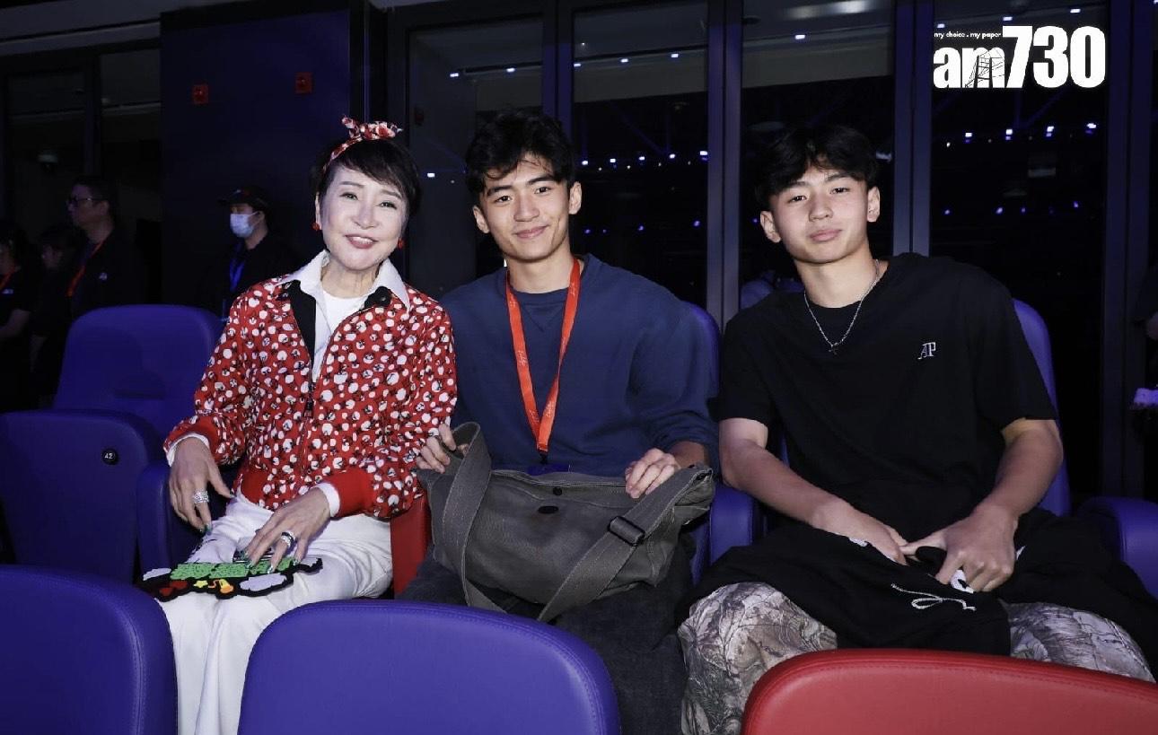 謝振軒(Lucas)和謝振南(Quintus)力撐父親謝霆鋒演唱會!