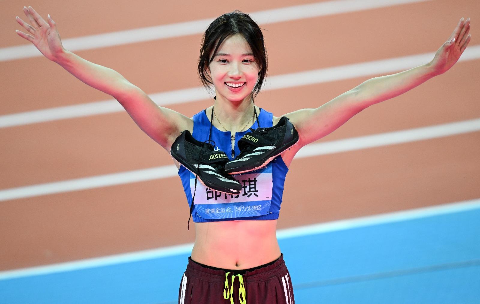跳高女神邵雨琪以平PB成績取得全運會金牌。(新華社)