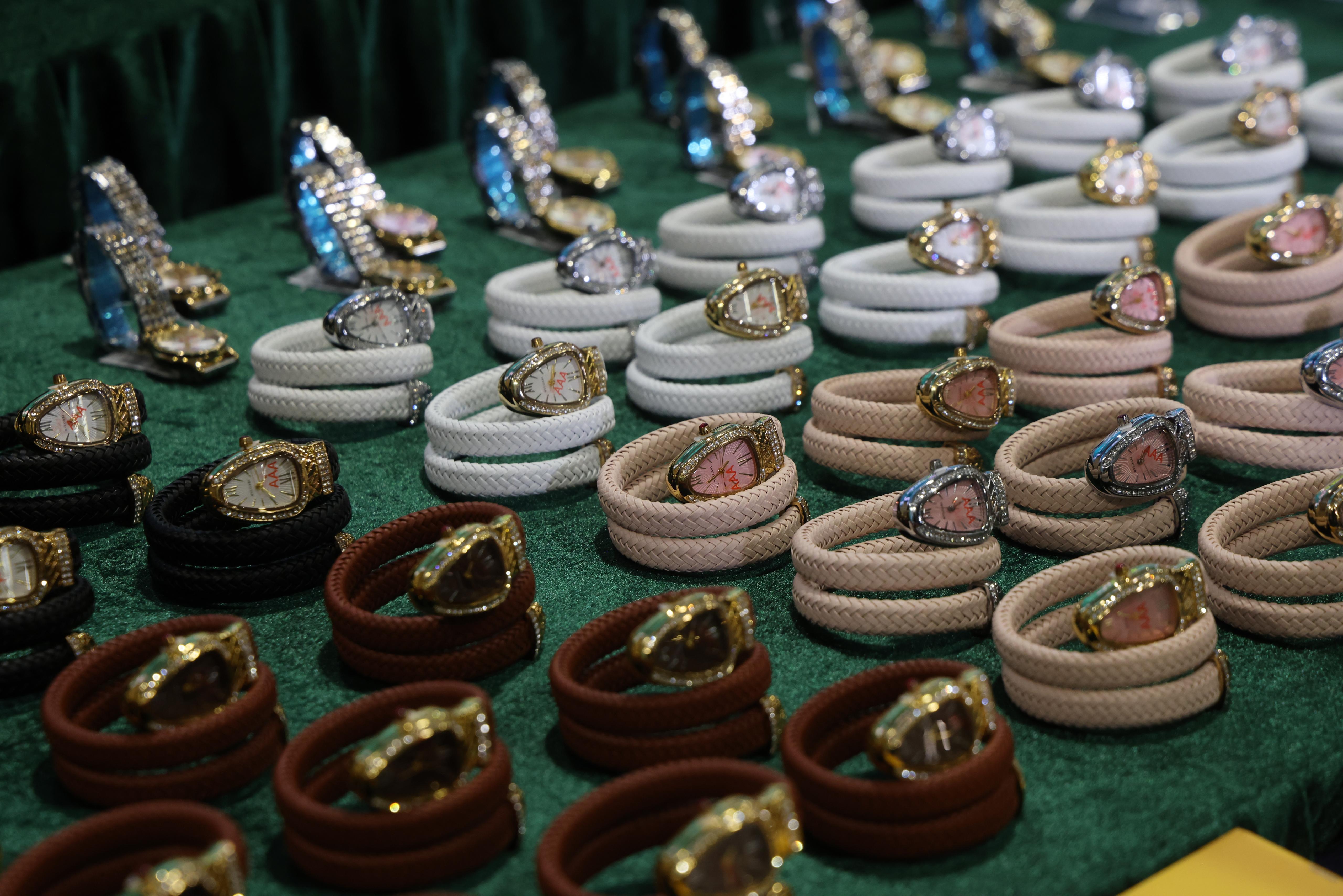 趁雙11混冒牌貨電商正貨,海關破29宗案檢值6500萬元冒牌貨。